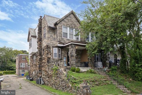 142 Springton Rd, UPPER DARBY, PA, 19082-4601 | Card Image