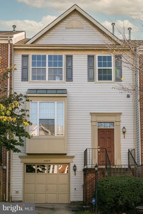 47679 Comer Sq, STERLING, VA, 20165-7459 | Card Image