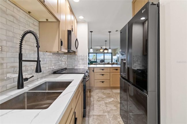 APT-2F - 1500 Park Beach Cir, Condo with 2 bedrooms, 2 bathrooms and null parking in PUNTA GORDA FL | Image 15
