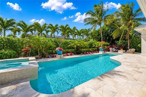 532 Pine Grove Ln, NAPLES, FL, 34103-8537 | Card Image