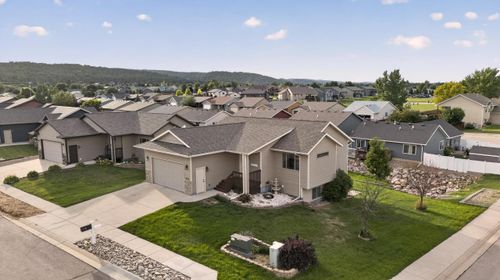 6712 Cambridge Ct, Summerset, SD, 57718-6701 | Card Image