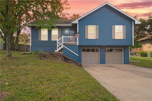 1017 Rose Ave, Excelsior Springs, MO, 64024-3320 | Card Image