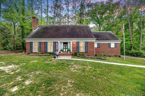 612 W Chisholm St, Sanford, NC, 27330-3759 | Card Image