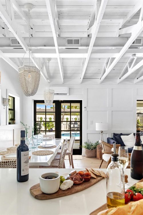 711 Sw 27th Way, Boynton Beach, FL, 33435-7915 | Card Image