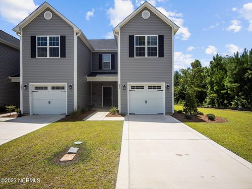 247 Verrazzano Ln, Jacksonville, NC, 28546-7914 | Card Image