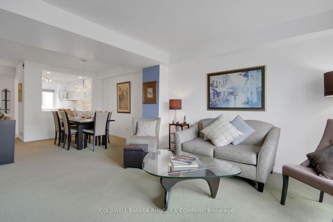 1648 Locksley Lane, Condo with 2 bedrooms, 2 bathrooms and 1 parking in Gloucester ON | Image 5
