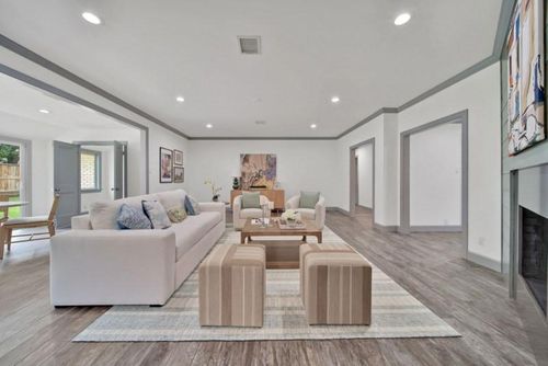 10042 Briar Forest Dr, Houston, TX, 77042-2416 | Card Image