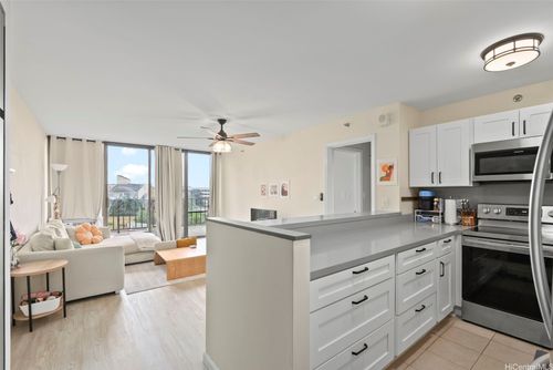 apt-314-98-402 Koauka Loop, Aiea, HI, 96701-4568 | Card Image