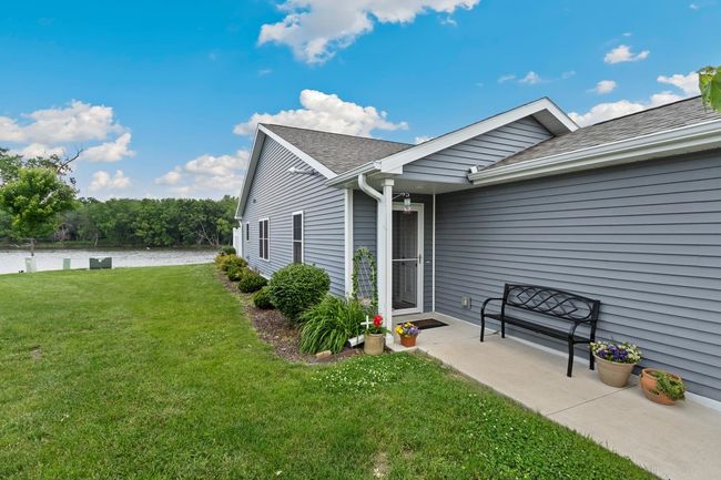 1523 Eadens Pl, Condo with 2 bedrooms, 1 bathrooms and null parking in Dixon IL | Image 19