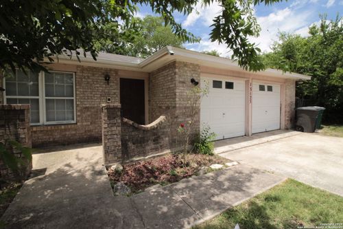 13123 Larklair St, San Antonio, TX, 78233-5067 | Card Image