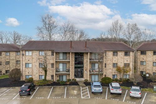 7240 Creekview Dr, Colerain Twp, OH, 45247-3027 | Card Image