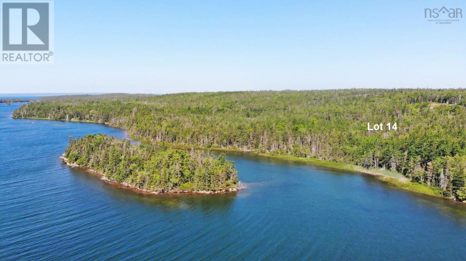 Land in Lennox Passage