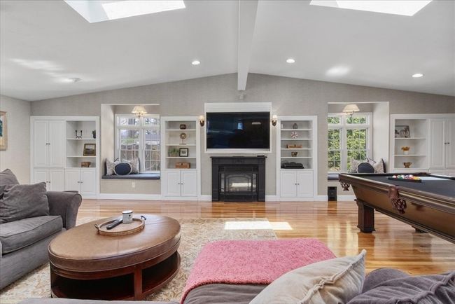15 Helen Ln, House other with 4 bedrooms, 3 bathrooms and 4 parking in Walpole MA | Image 13
