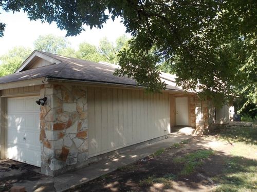 b-12812 Tomanet Trl, Austin, TX, 78727-4221 | Card Image