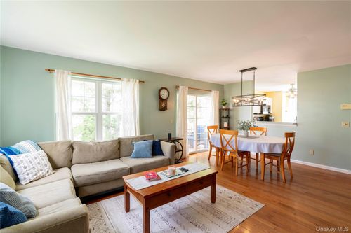 215-215 Cornwall Meadows Ln, Patterson, NY, 12563-2652 | Card Image