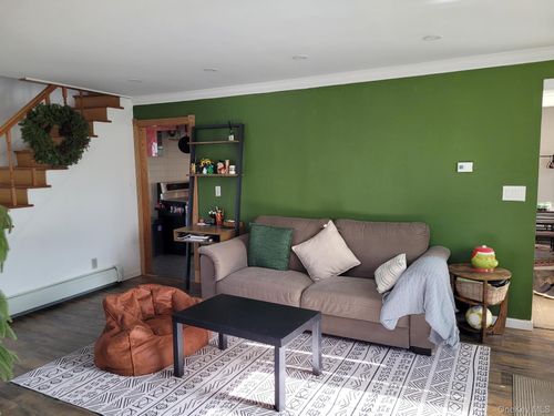 424 Centre Island Rd, Oyster Bay, NY, 11771-5012 | Card Image