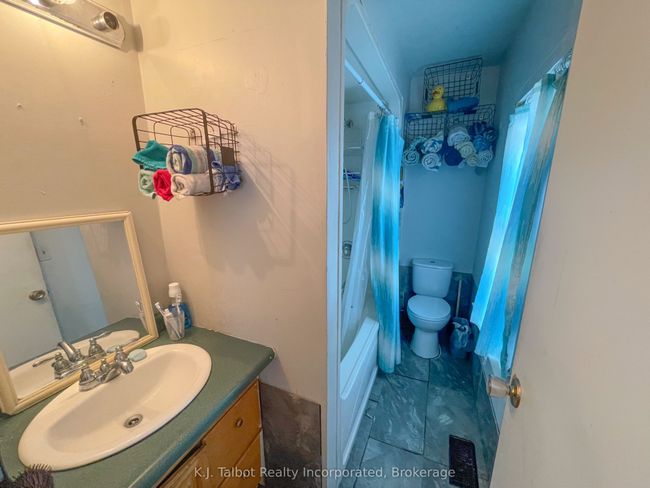 208 Hincks St, House other with 3 bedrooms, 1 bathrooms and 2 parking in Goderich ON | Image 12