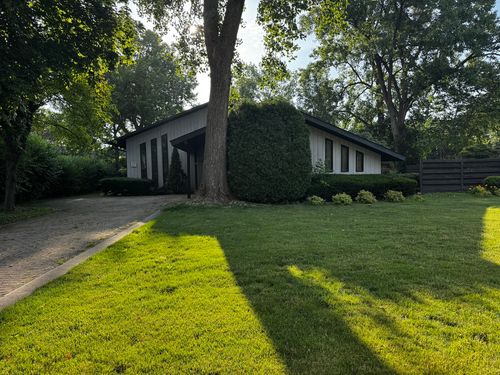 37 Sheffield Ln, Oak Brook, IL, 60523-2353 | Card Image