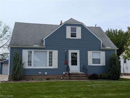 1678 Byron Dr, Mayfield Heights, OH, 44124-3102 | Card Image