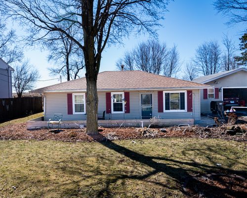 13610 137th Ave W, Taylor Ridge, IL, 61284-9710 | Card Image