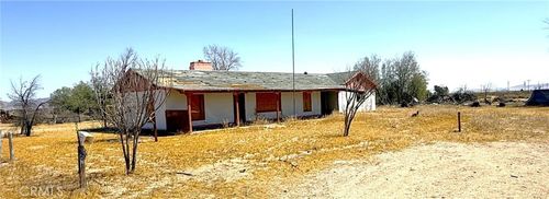 45334 Yermo Rd, Newberry Springs, CA, 92365-9208 | Card Image