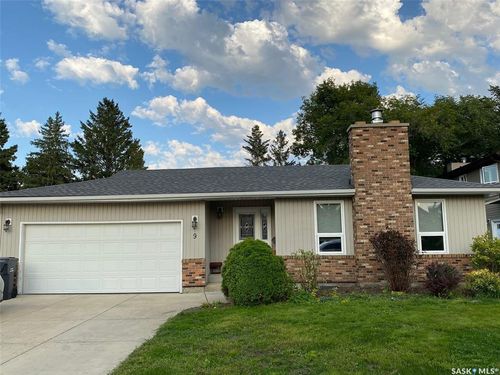9 Marquis Cres N, Yorkton, SK, S3N3L5 | Card Image