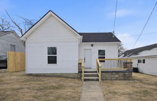 233 E Washington St, Winchester, KY, 40391-2147 | Card Image