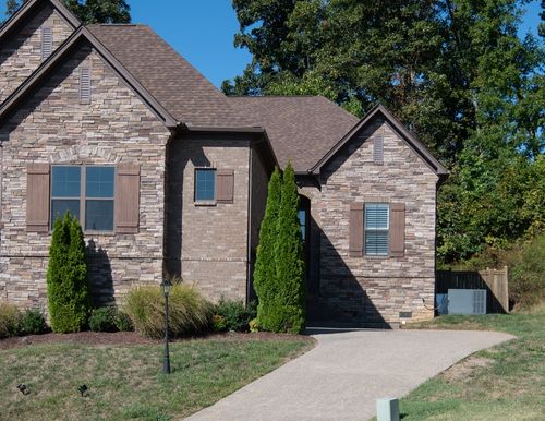 156 Cobbler Cir, Hendersonville, TN, 37075-3963 | Card Image