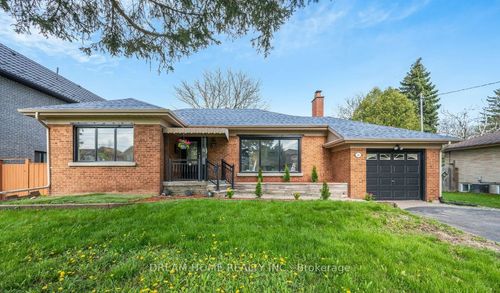 11 Garden Park Ave, Scarborough, ON, M1S1Z8 | Card Image