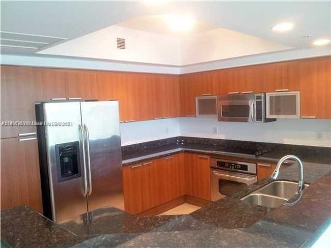 APT-502 - 15051 Royal Oaks Ln, Condo with 2 bedrooms, 3 bathrooms and null parking in North Miami FL | Image 4