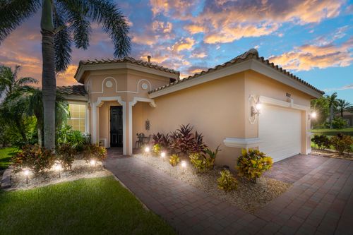 10112 Sw Oak Tree Cir, Port St. Lucie, FL, 34987-2467 | Card Image