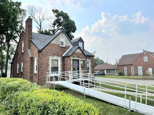 16615 Biltmore St, Detroit, MI, 48235-3436 | Card Image