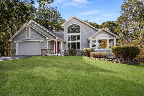 11826 Ridge View Dr, Rapid City, MI, 49676-9645 | Card Image