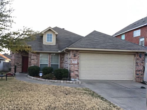 9032 Winding River Dr, Fort Worth, TX, 76118-7755 | Card Image