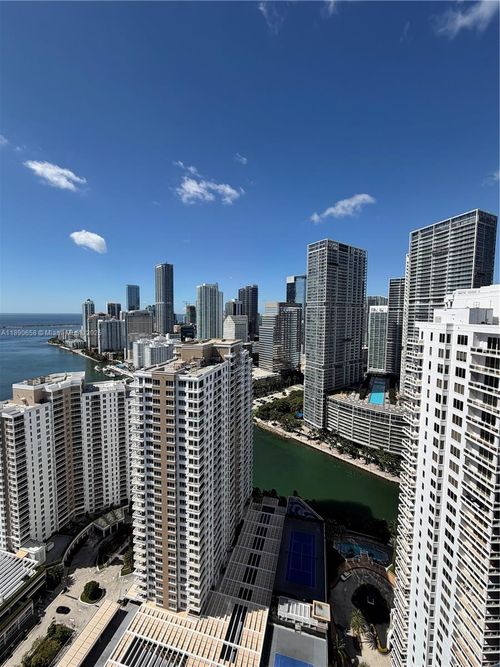 apt-3205-900 Brickell Key Blvd, Miami, FL, 33131-3747 | Card Image