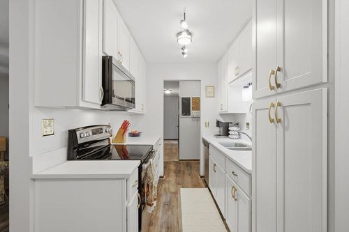 308-255 Westview Dr, West Saint Paul, MN, 55118-4515 | Card Image