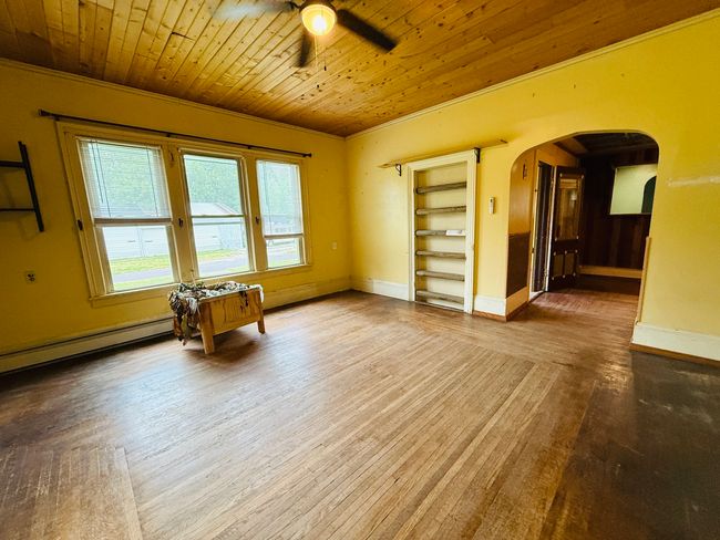 204 Center St, House other with 3 bedrooms, 2 bathrooms and 3 parking in Colfax IL | Image 4