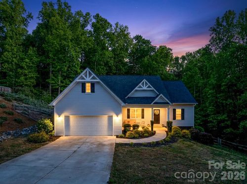 2960 Walter Dr Nw, Concord, NC, 28027-5562 | Card Image