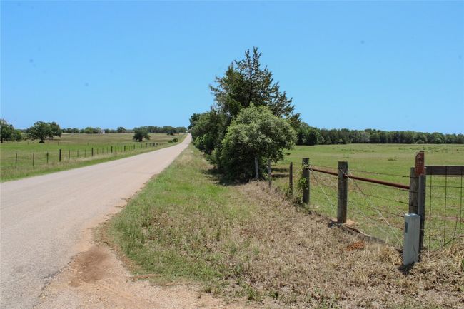 1197 Private Road 2071, Home with 4 bedrooms, 3 bathrooms and null parking in Giddings TX | Image 17