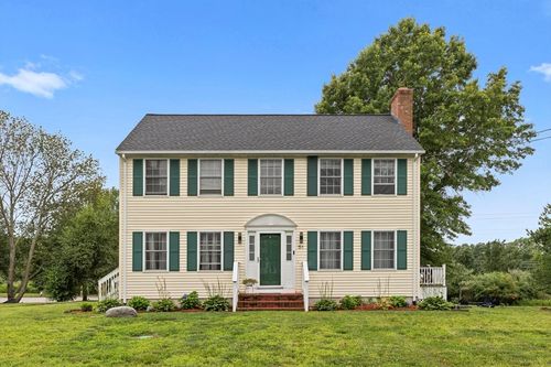51 Shannon Way, North Attleboro, MA, 02760-6518 | Card Image