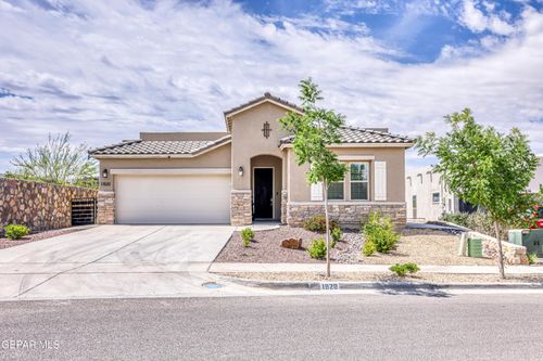 1820 War Path Dr, El Paso, TX, 79911-4400 | Card Image