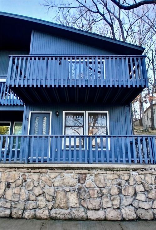 2 Annette Ln, Bella Vista, AR, 72715-8147 | Card Image