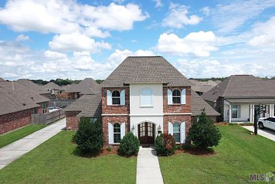 7267 Bessie Dr, House other with 5 bedrooms, 3 bathrooms and null parking in Denham Springs LA | Image 1