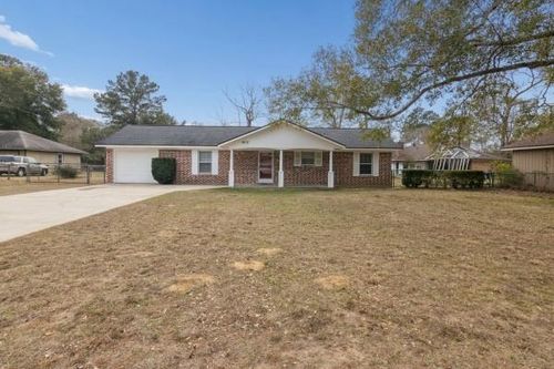 407 Holly Ln, Conroe, TX, 77304-2527 | Card Image