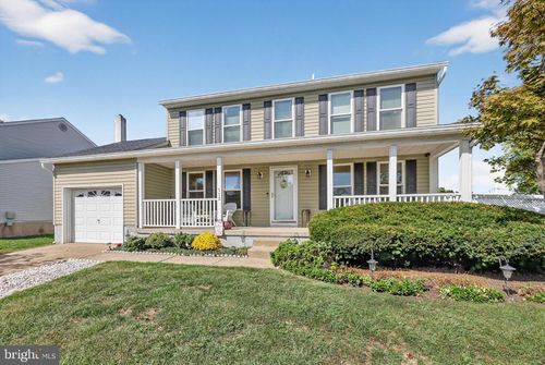 113 Penns Grant Dr, MORRISVILLE, PA, 19067-4918 | Card Image