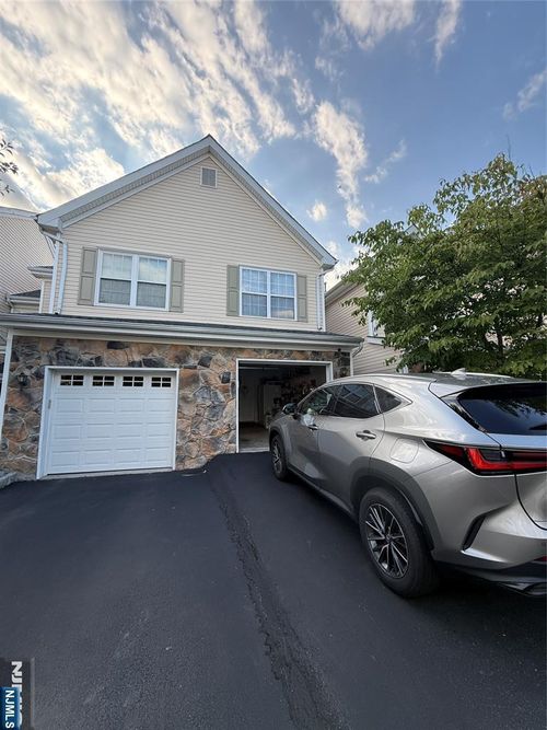 175 Terrace Ct, Pompton Lakes, NJ, 07442-1768 | Card Image