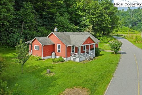 191 Rogers Dr, Boone, NC, 28607-4825 | Card Image