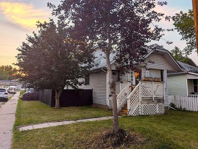 6051 18 St Se, House detached with 4 bedrooms, 2 bathrooms and 2 parking in Calgary AB | Image 1