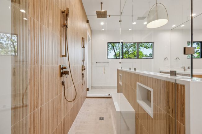 6458 Anita St, House other with 5 bedrooms, 5 bathrooms and null parking in Dallas TX | Image 32