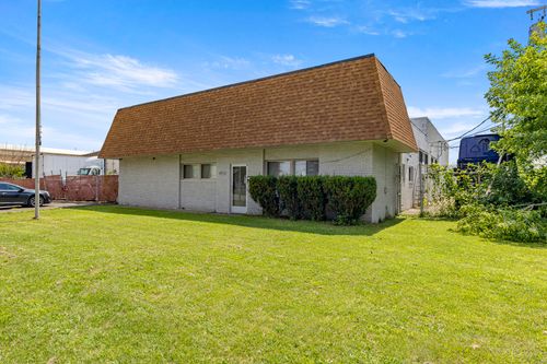 18900 Meginnity St, Melvindale, MI, 48122-1932 | Card Image